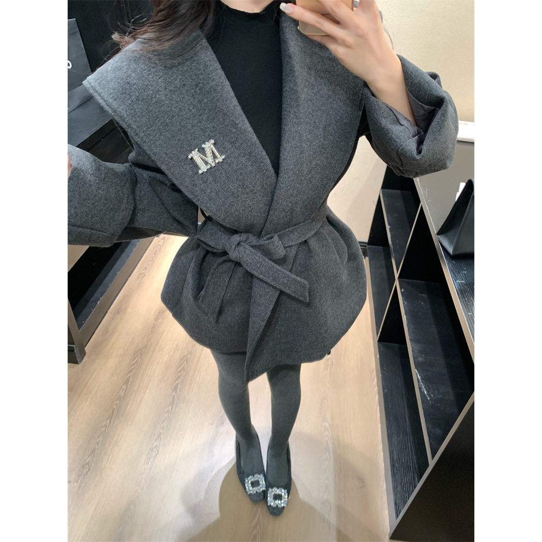 实价实拍~毛呢外套女2025冬新款气质海军领收腰系带减龄毛呢大衣