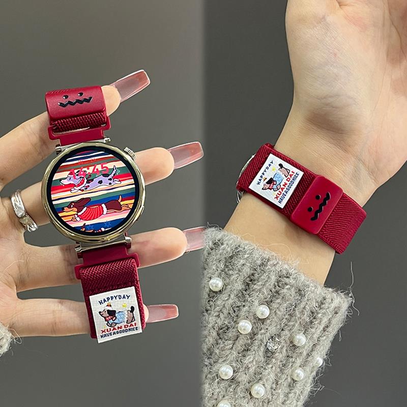 适用佳明表带新款Garmin Active5女士编织venu sq2腕带腊肠狗涂鸦