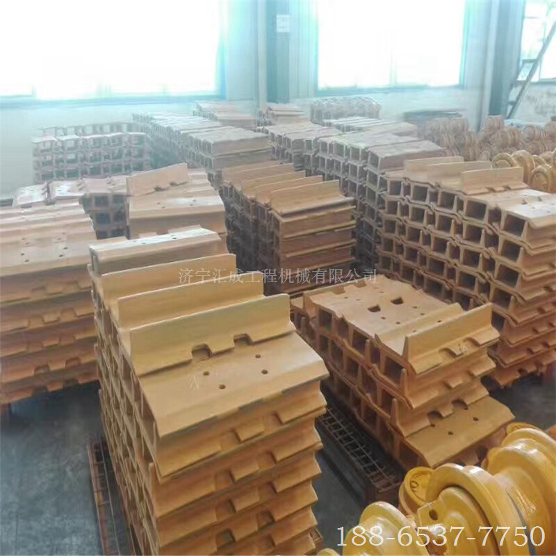 滚轮推土机底盘 履带板，D6D7D5D8D9D10支重轮托轮驱动齿引导轮，