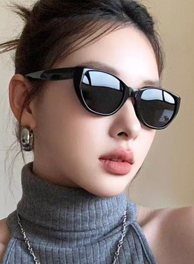 日本品质TR插芯框高清偏光镜猫眼墨镜男女显脸小高级感防紫外线黑