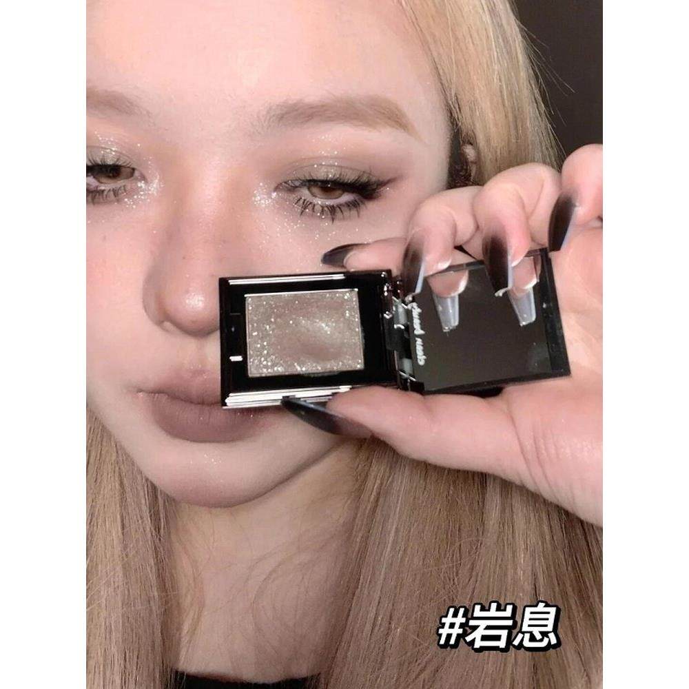 高智冷感水泥灰棕色岩息平替单色眼影盘肖肿爆闪珠光多用膏烟熏妆