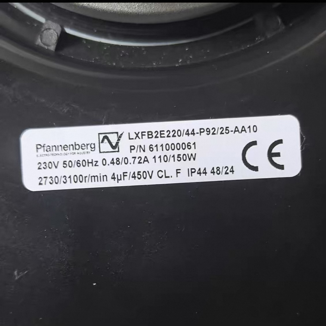 LXFB2E220/44-P92/25-AA10 全新Pfannenberg 220V 电容运转风机