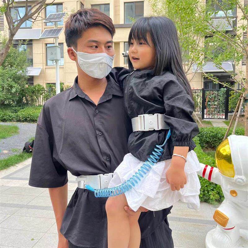 热销小孩防走丢儿童防走失带牵引绳双腰带绳小孩母子遛娃旅游出行