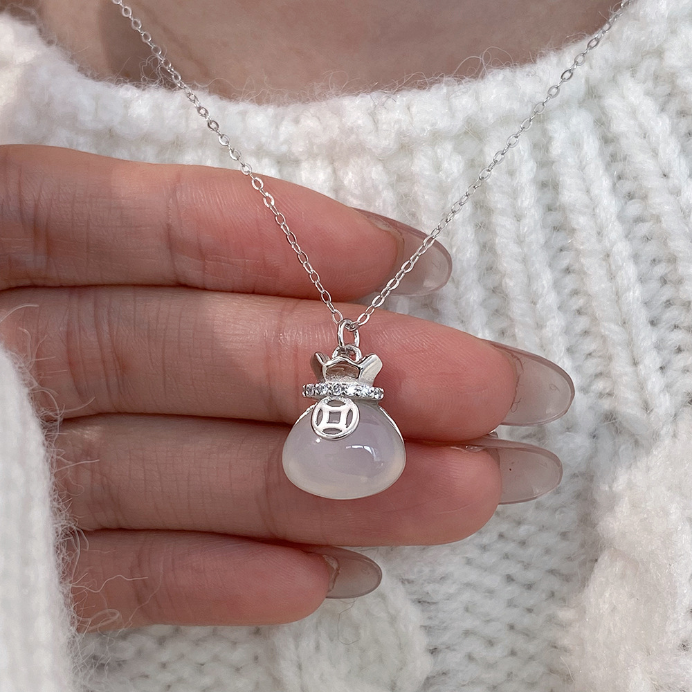 日本品质S925纯银福袋项链女天然白玛瑙小众轻奢高级感秋冬新年钱