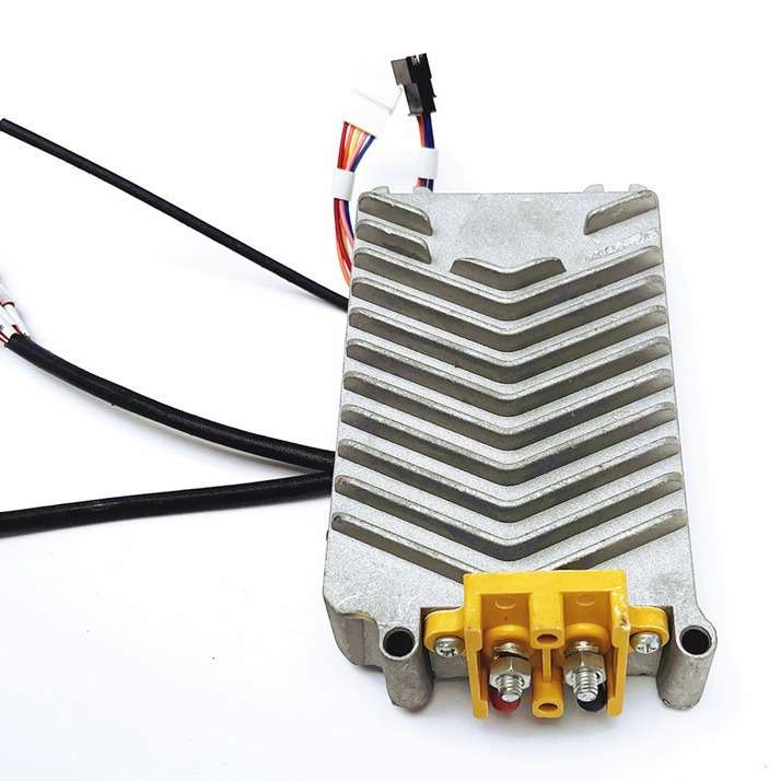 电动汽车三轮四轮电瓶车增程器48V60V72V发电机组智能启动控制器