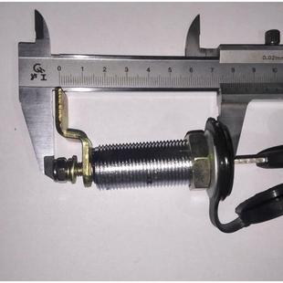 侧仓门行李箱工具箱锁长头锁芯 宇yt通客车校车zk6127尾门锁