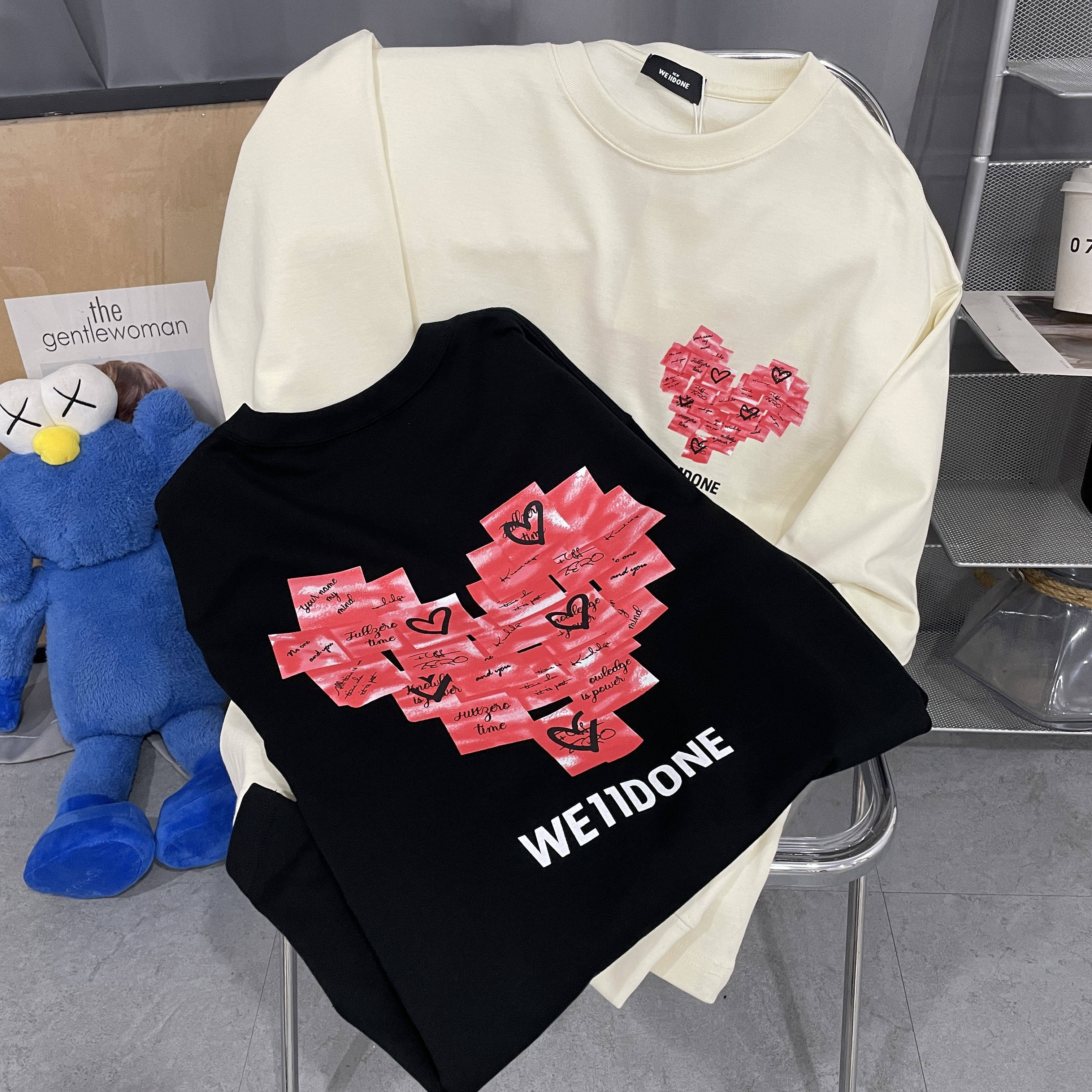 we11done cikshr新款爱心便利贴印花长袖情侣宽松圆领t恤男女同款