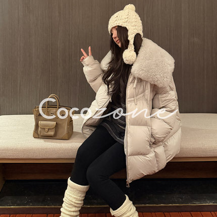 COCO ZONE 刘 一一“莫妮卡 ”90白鹅绒山羊绒毛领鹅绒服CD2A3193