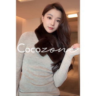 柔软蓬松质感獭兔围巾 COCO 一一 刘 CD2A3092 ZONE