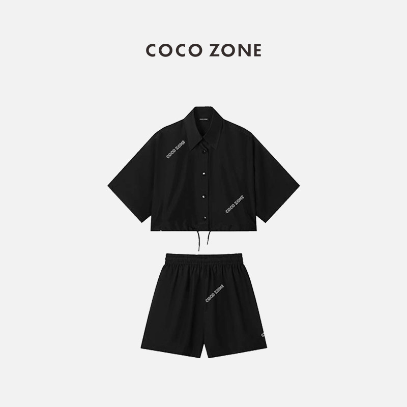 COCO ZONE 刘一一 运动束绳设计翻领衬衫短袖上衣短裤 23C18424