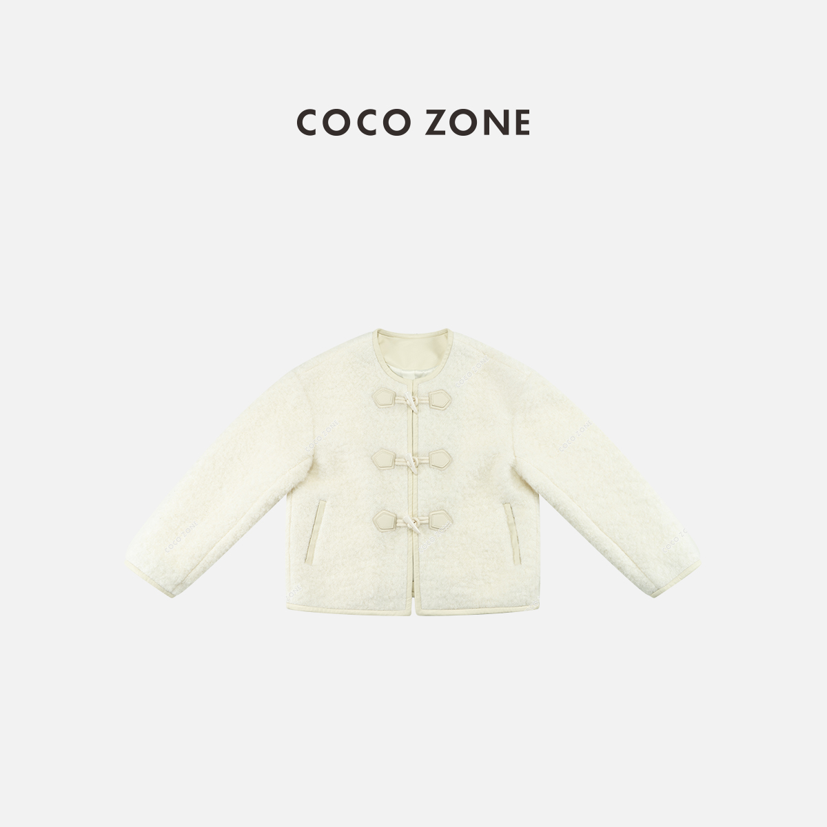 COCO ZONE 刘一一 “白色初恋”秋冬牛角扣圆领女士外套CC1D2651