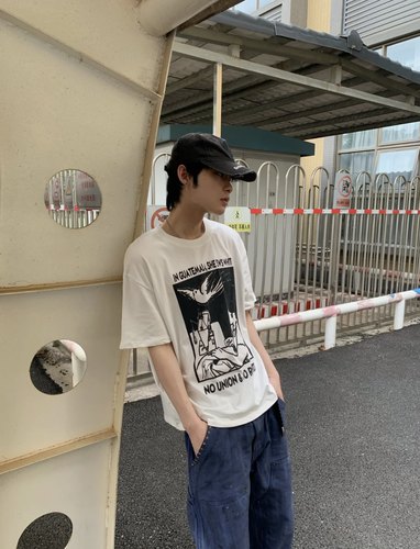 【Einsamer Richer】25ss “权压信念”标语图案印花男女同款短袖