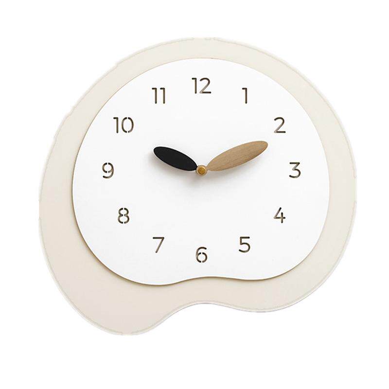 创意奶油风网红时钟现代简约挂钟静音客厅家用钟表挂墙个性小挂表