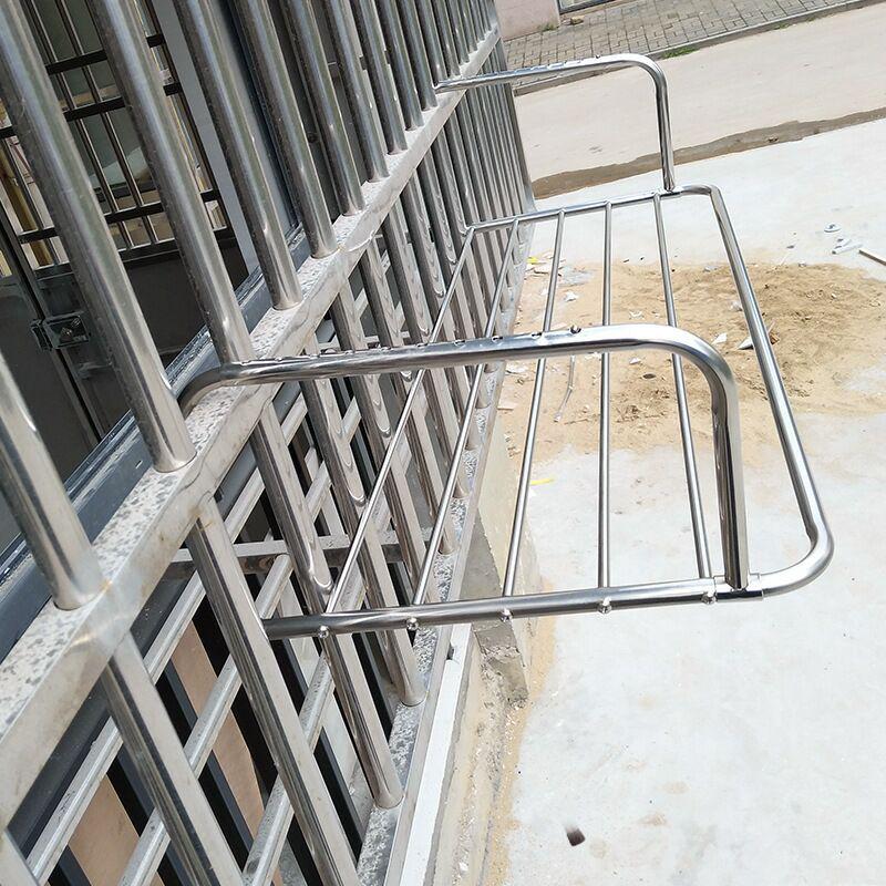 窗户不锈钢窗外阳台晒鞋架栏杆晾衣架小型多功能晾晒架收纳袜子夹