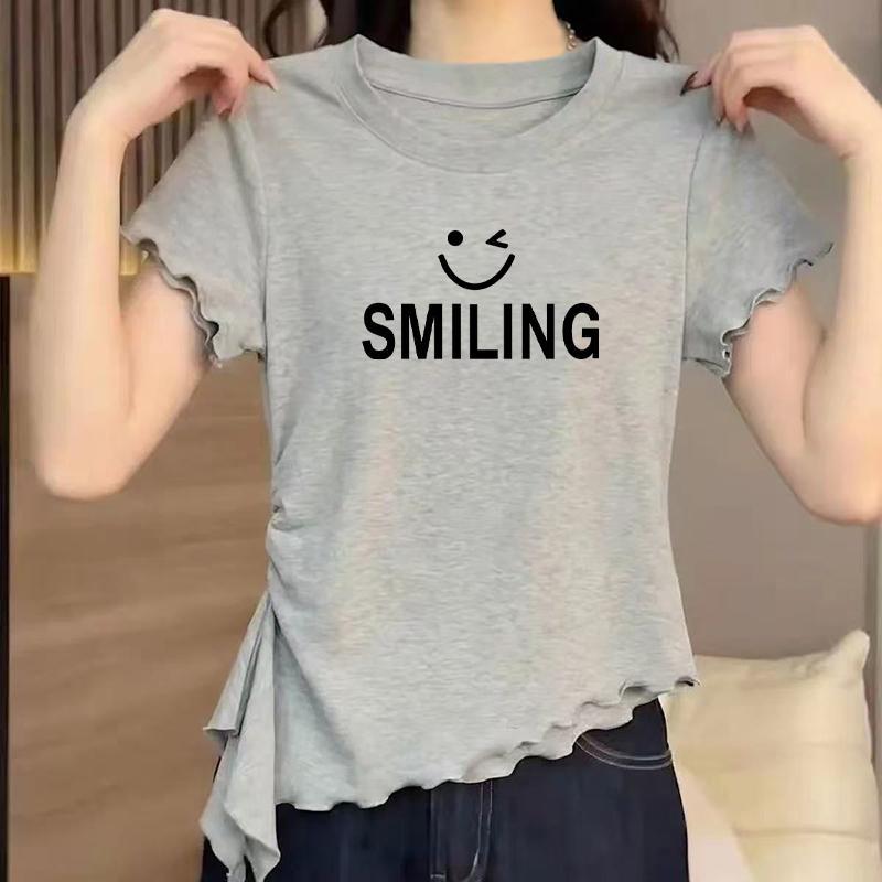 褶皱小个子短款圆领T恤女不规则