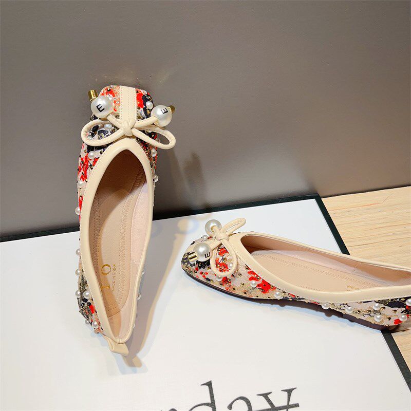 2025春夏新款j方头复古风小众单鞋女绣花平底鞋气质法式软底奶奶