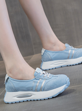 蓝色运动奶奶f鞋女款轻便2024秋新款时尚女士厚底显瘦休闲豆豆单