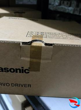 200瓦驱动器MADLN15BE 新机 条码质