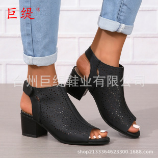 shoes women巨缇现货常年款夏季新款激光漏洞粗跟罗马女高跟凉鞋