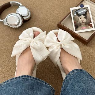 ins丝绸蝴蝶结人字拖夏季 女 新款 甜美外穿踩屎感软底凉拖百搭拖鞋