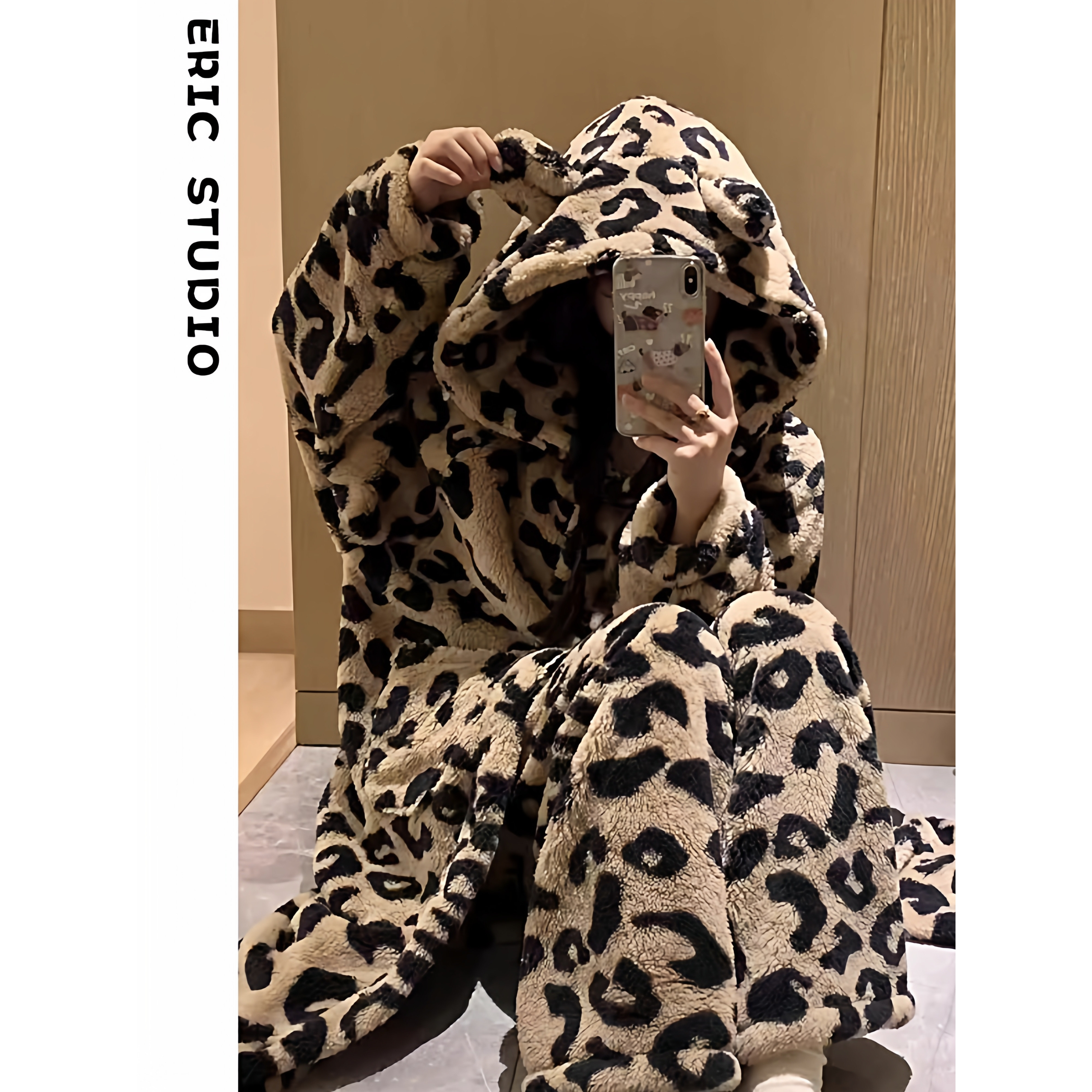 25新款冬天300斤豹纹珊瑚绒连帽睡袍女秋冬季加厚保暖长款家居服
