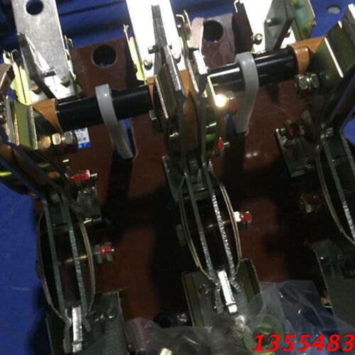 HS13BX-600/31 600A双头刀开关刀型旋转式开启式隔离开关三级紫铜
