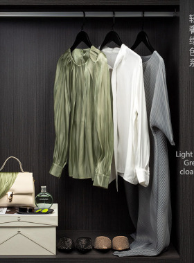 现代样板房间衣帽间衣服套装摆件衣柜陈列软装饰品首饰盒包鞋道具