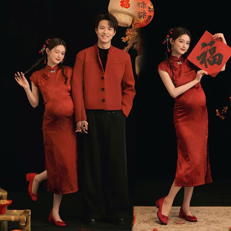 新年主题孕妇拍h照服装影楼新款喜庆红色套装情侣孕妈咪大肚照摄