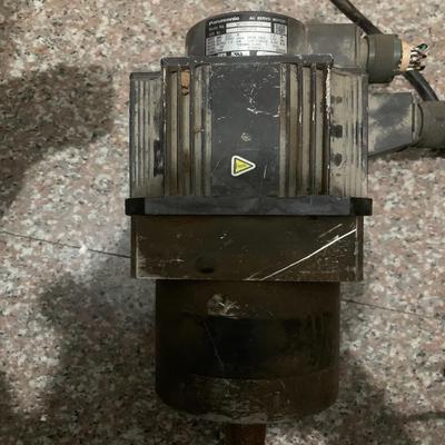 [议价]松下伺服电机 mdma102p1g 1kw带减速机 共2