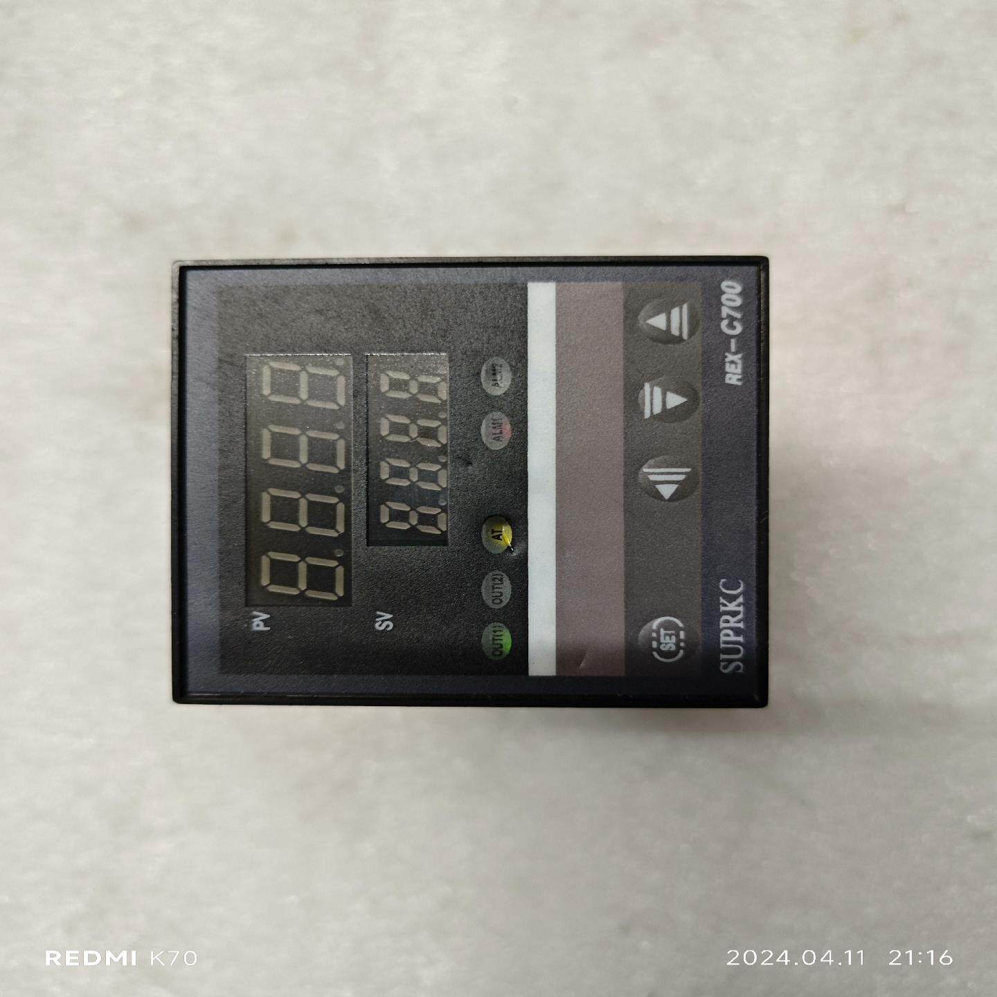 【议价】温控器C700FK02-M*NE0-400度  K输出R