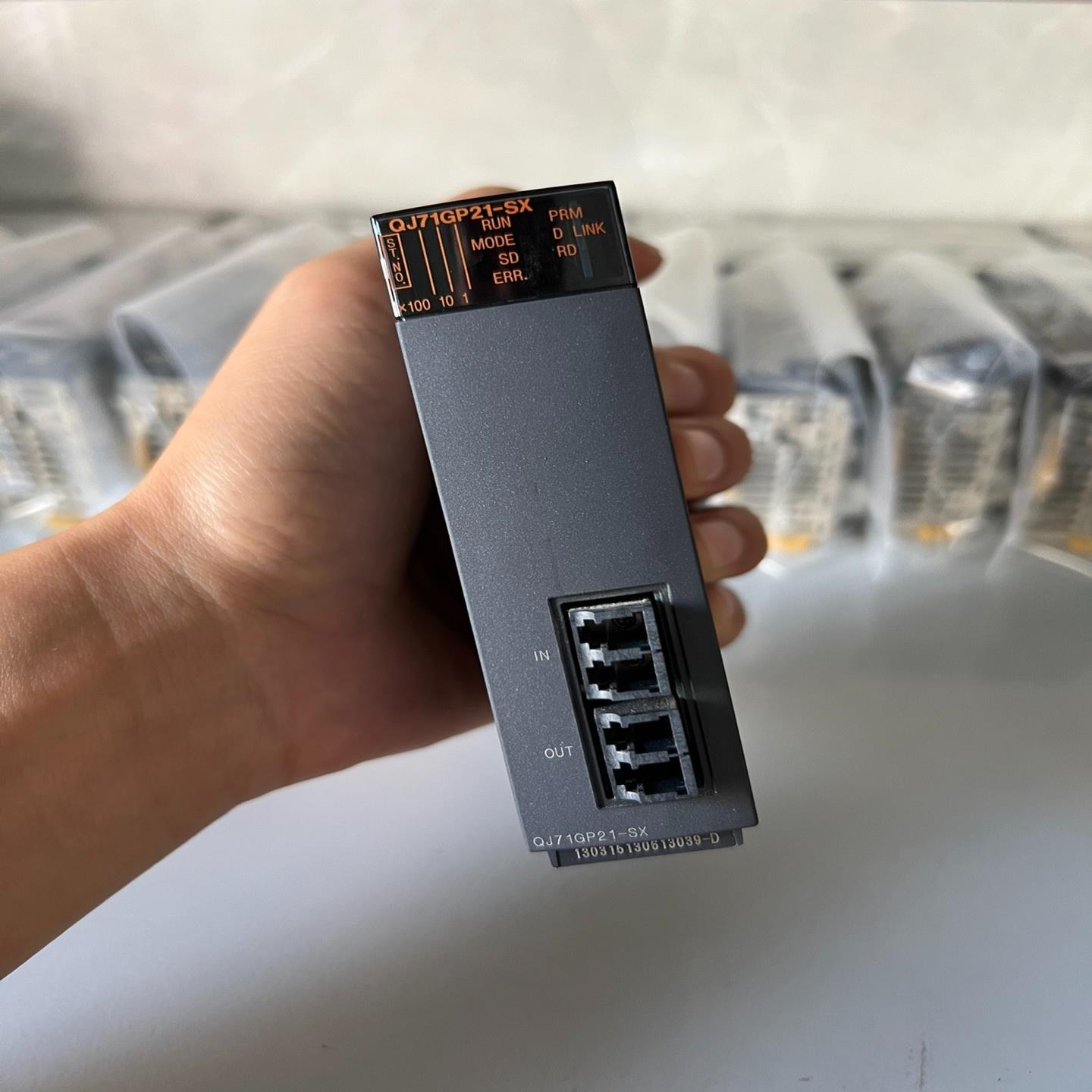 [议价]三菱q系列通讯模块qj71gp21-sx