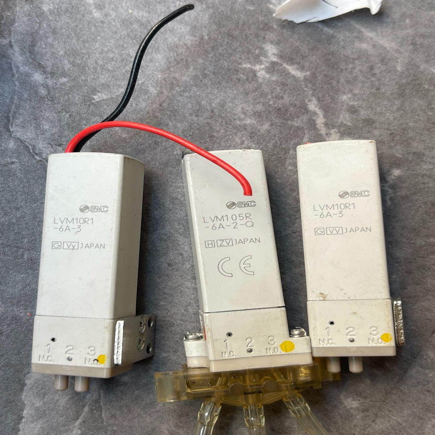 【议价】SMC 电磁阀 LVM10R1-6A-3还有另外一个型号