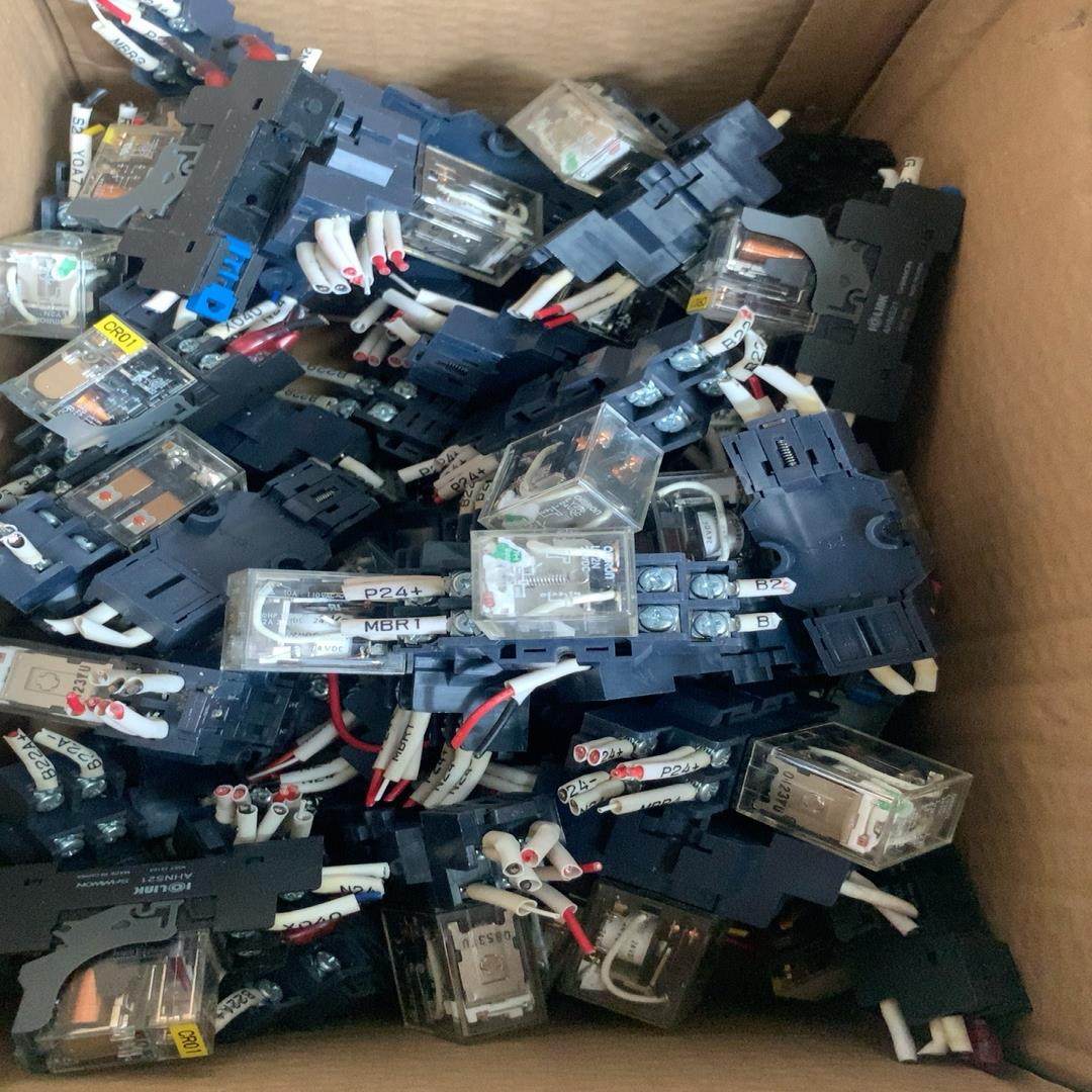 【议价】拆机24V直流中间继电器小型现货 可控制电磁阀