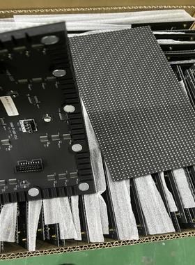 [议价]P4 室内软模组 256128 规格 2121铜灯 FM6