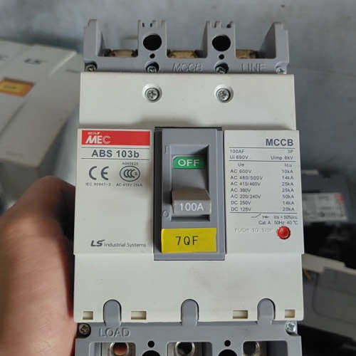 【议价】Ls  ABS103B 断路器，   203b. 十来个
