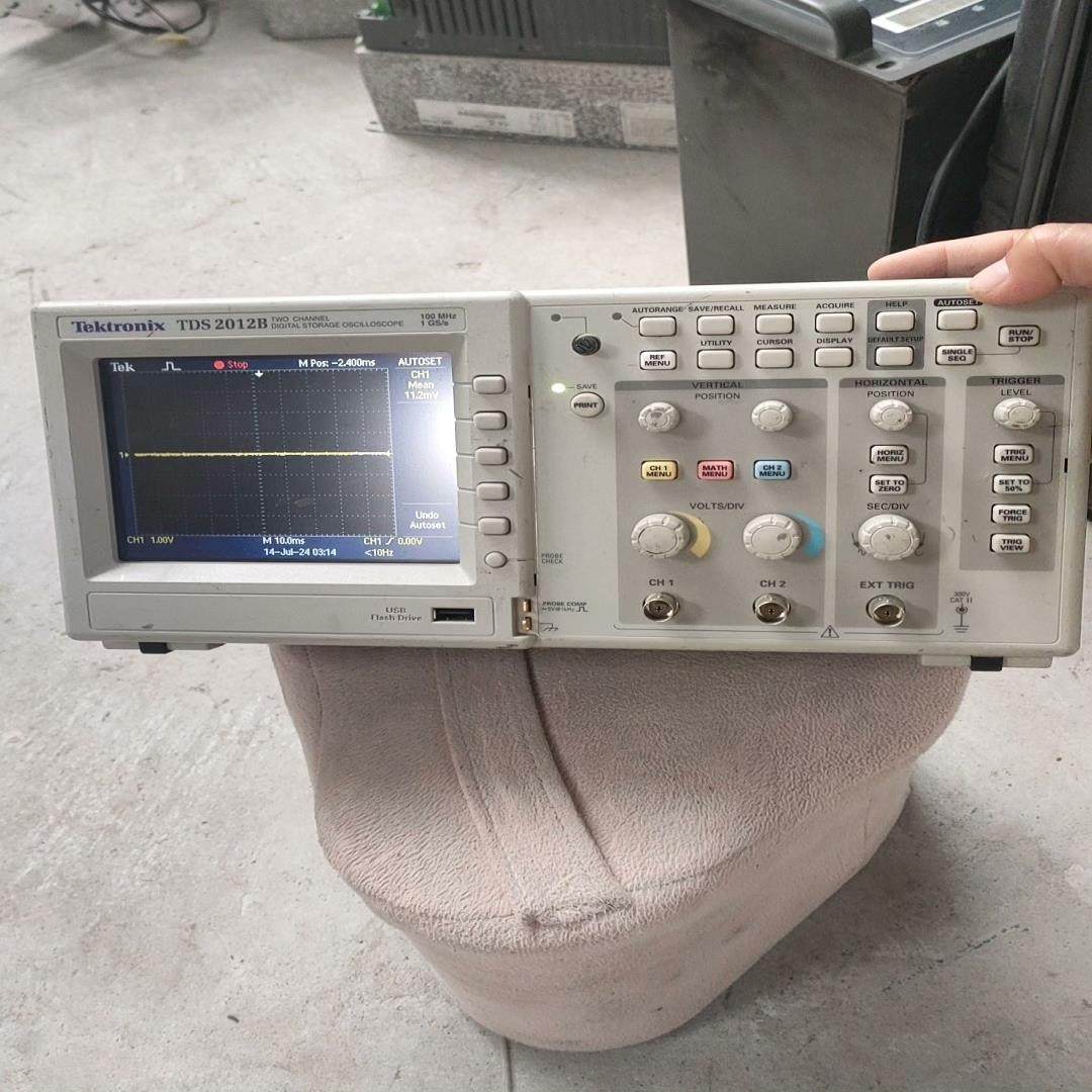 【议价】泰克 TDS2012B  100MHz 示波器 实物图功
