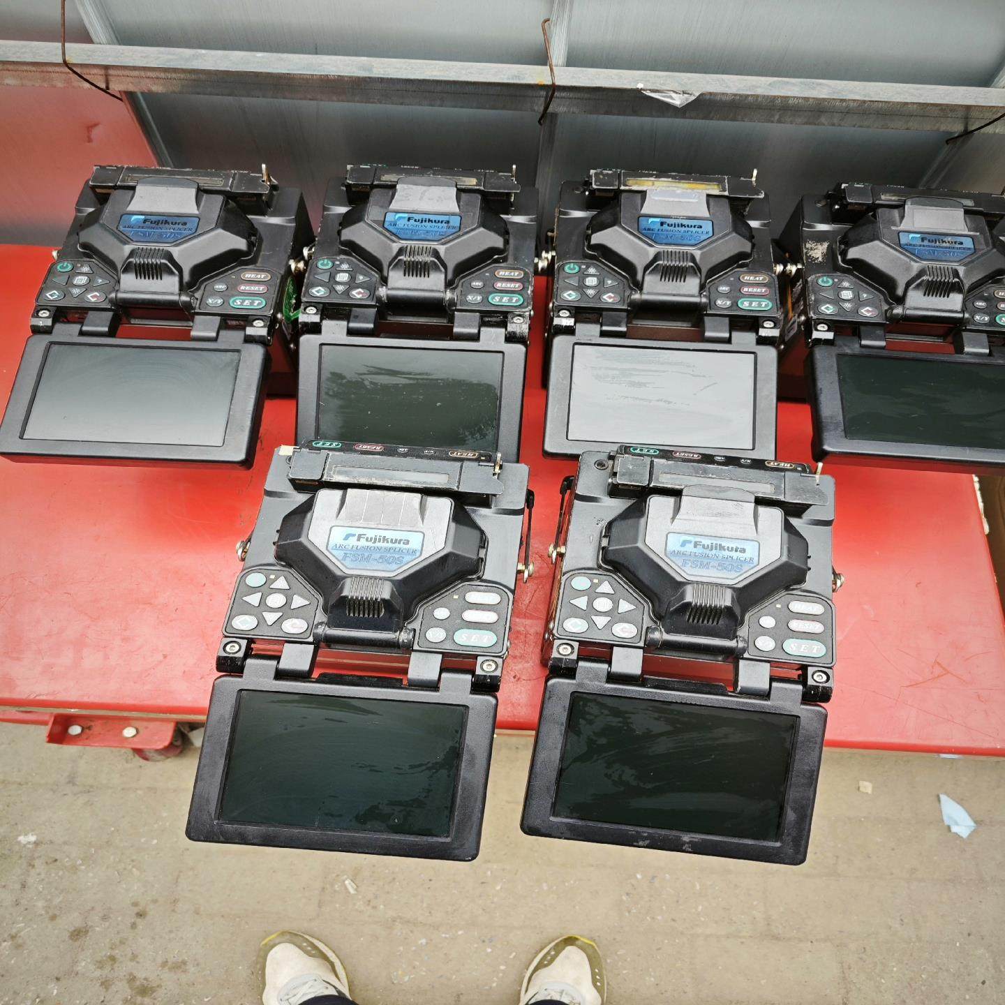 【议价】藤仓fsm-50s 光纤熔接机 都开机 已经保养 换了夹具垫