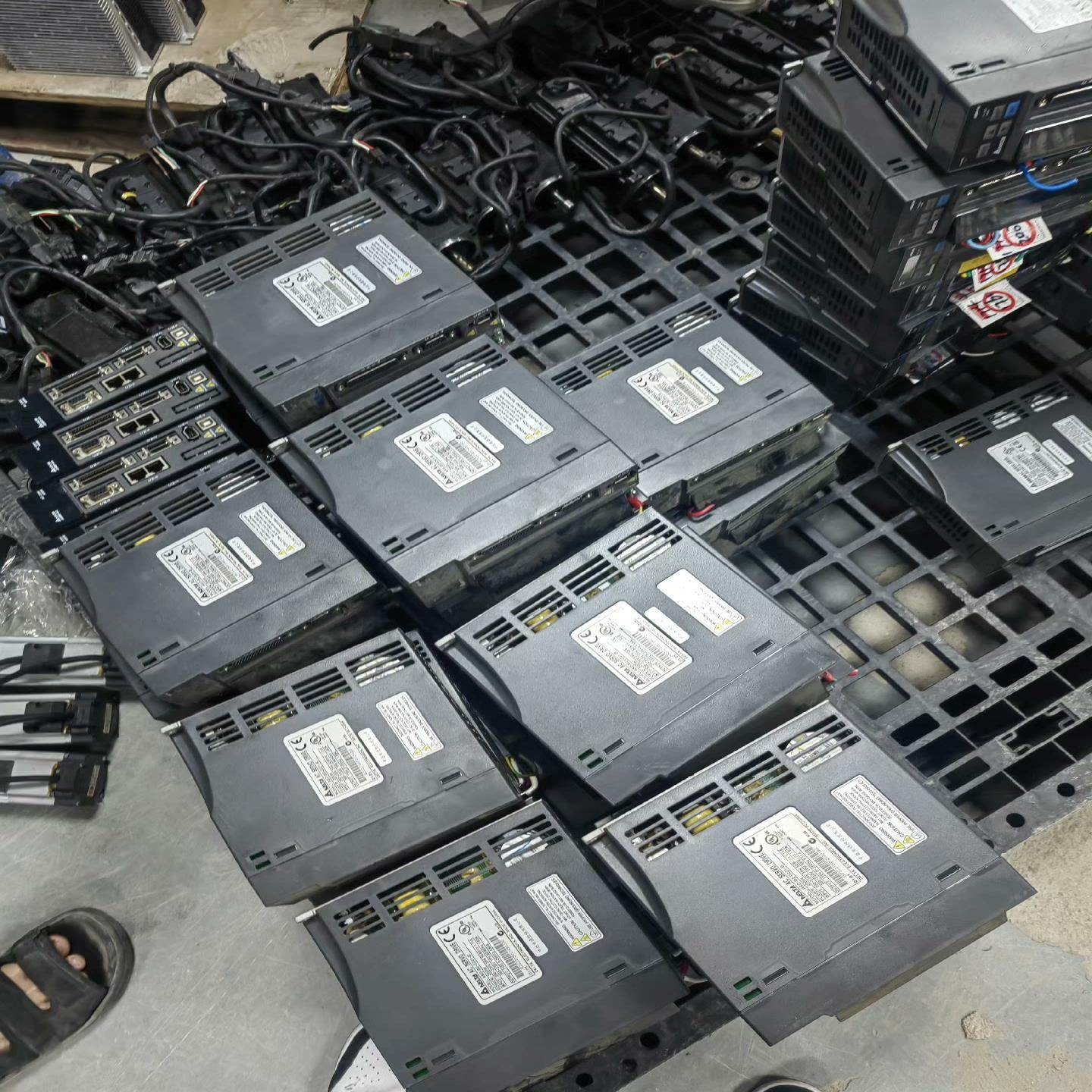 [议价]台达伺服电机asd-b2-0221-b ecma-c2060