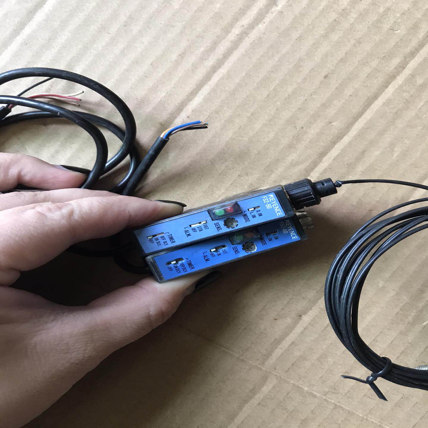 【议价】KEYENCE基恩士光纤放大器FS2-60FS2-62