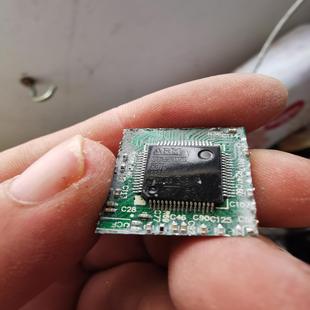 打包价6 STM32F070RBT6数量562个单价12元 议价