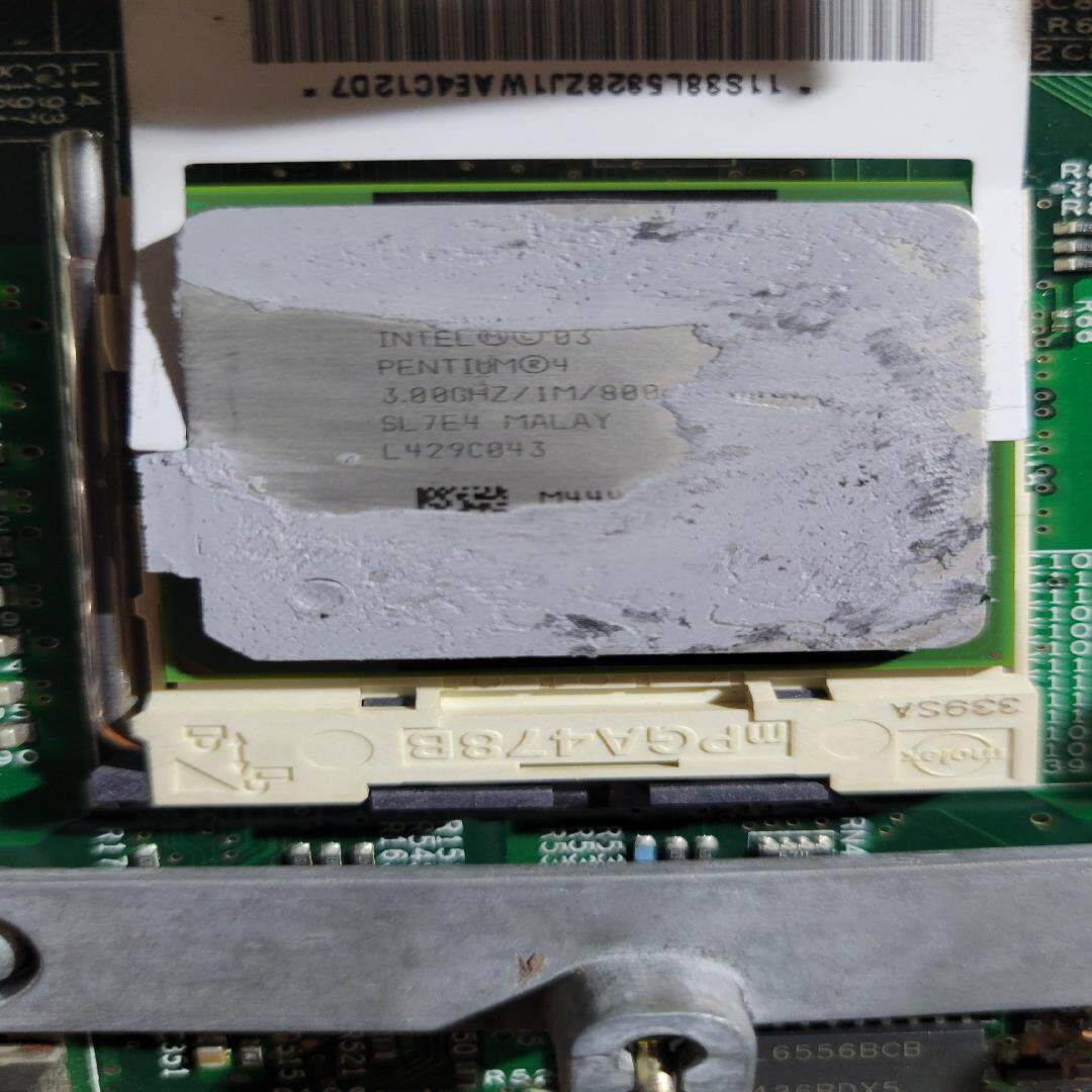 【议价】英特尔 CPU 478针 奔腾 P4 30E 1M 800