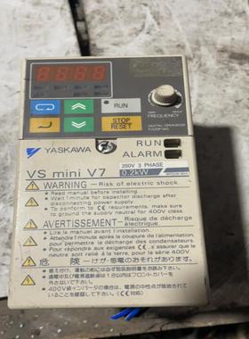 【议价】安川变频器VSmini V7安川02kw拆机一个 成色不错