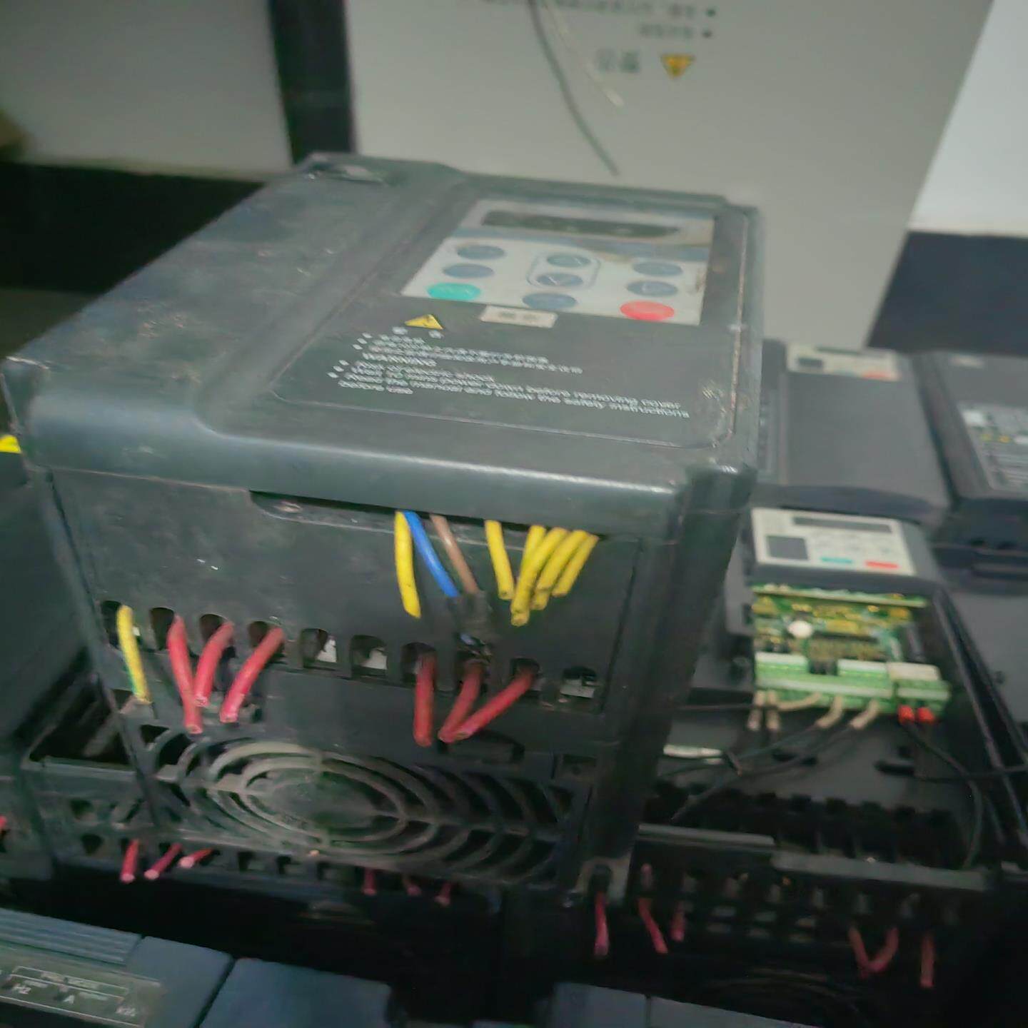 【议价】汇川变频器MD310T15B  原装拆机成色如图外壳有