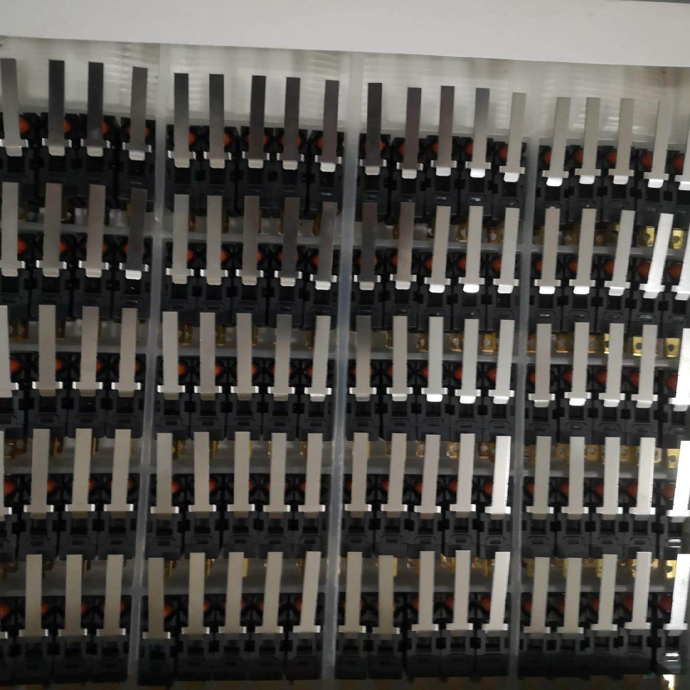 【议价】D2VM D2VM-5K1-2 限位开关行程开关