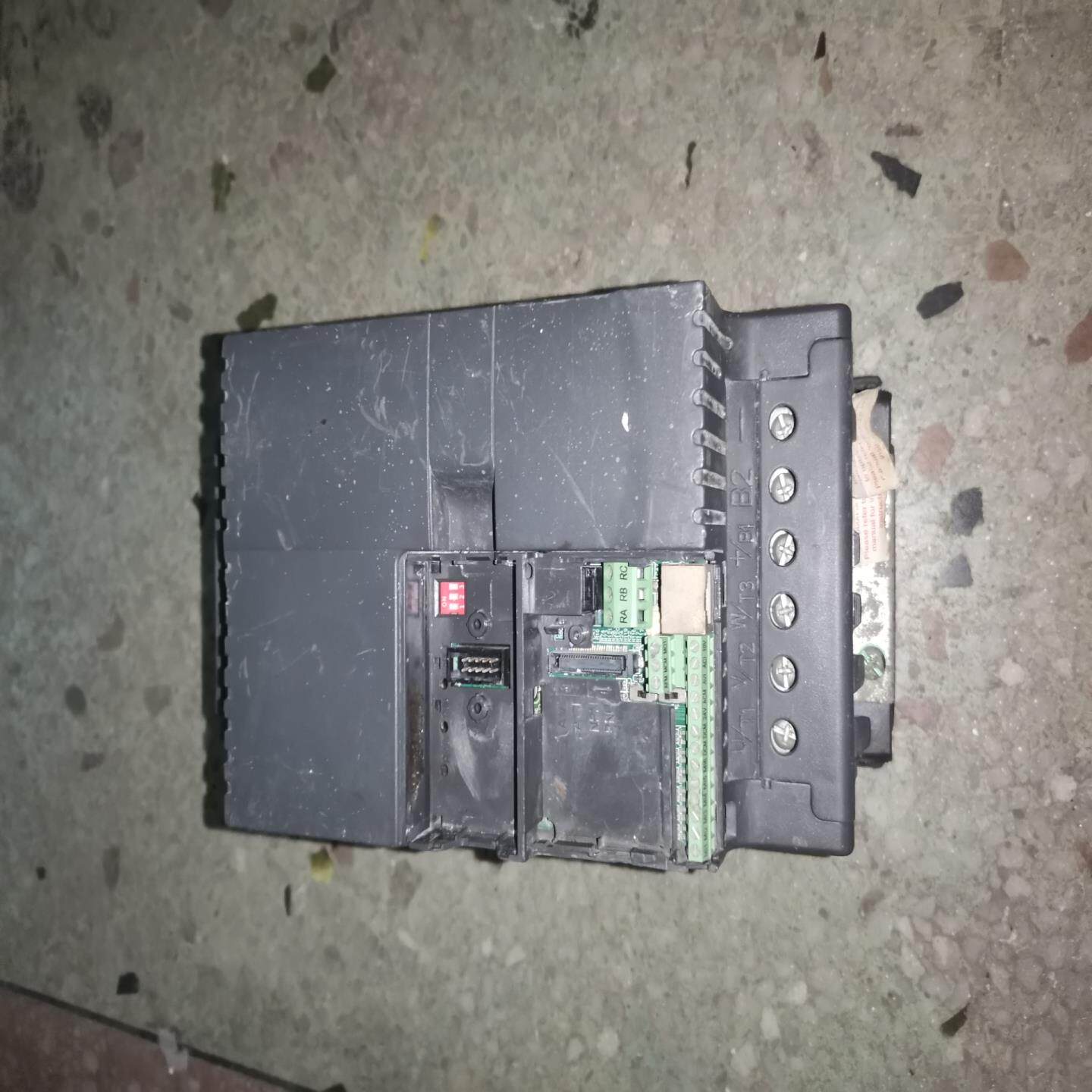 【议价】VFD110E43A  台达变频器 E系列 11KW  拆机