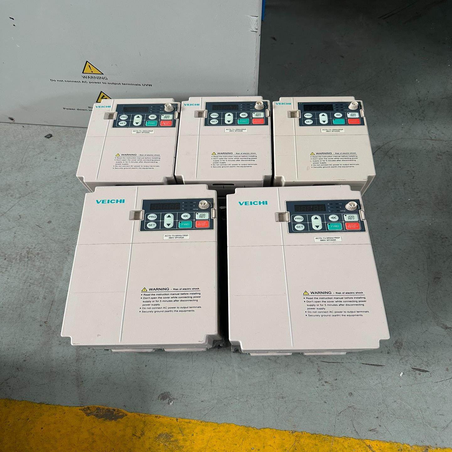 【议价】纬创变频器伟创 AC70-T3-1R5G2R2P成色漂亮A