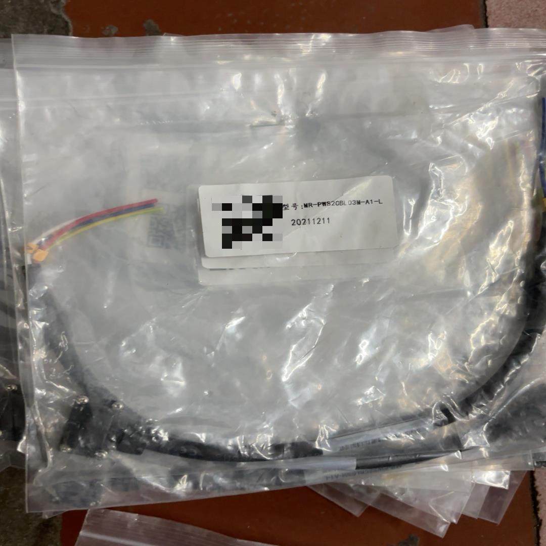 【议价】三菱伺服电机插头线MR-PWS2CBL0-A1-L闲置未