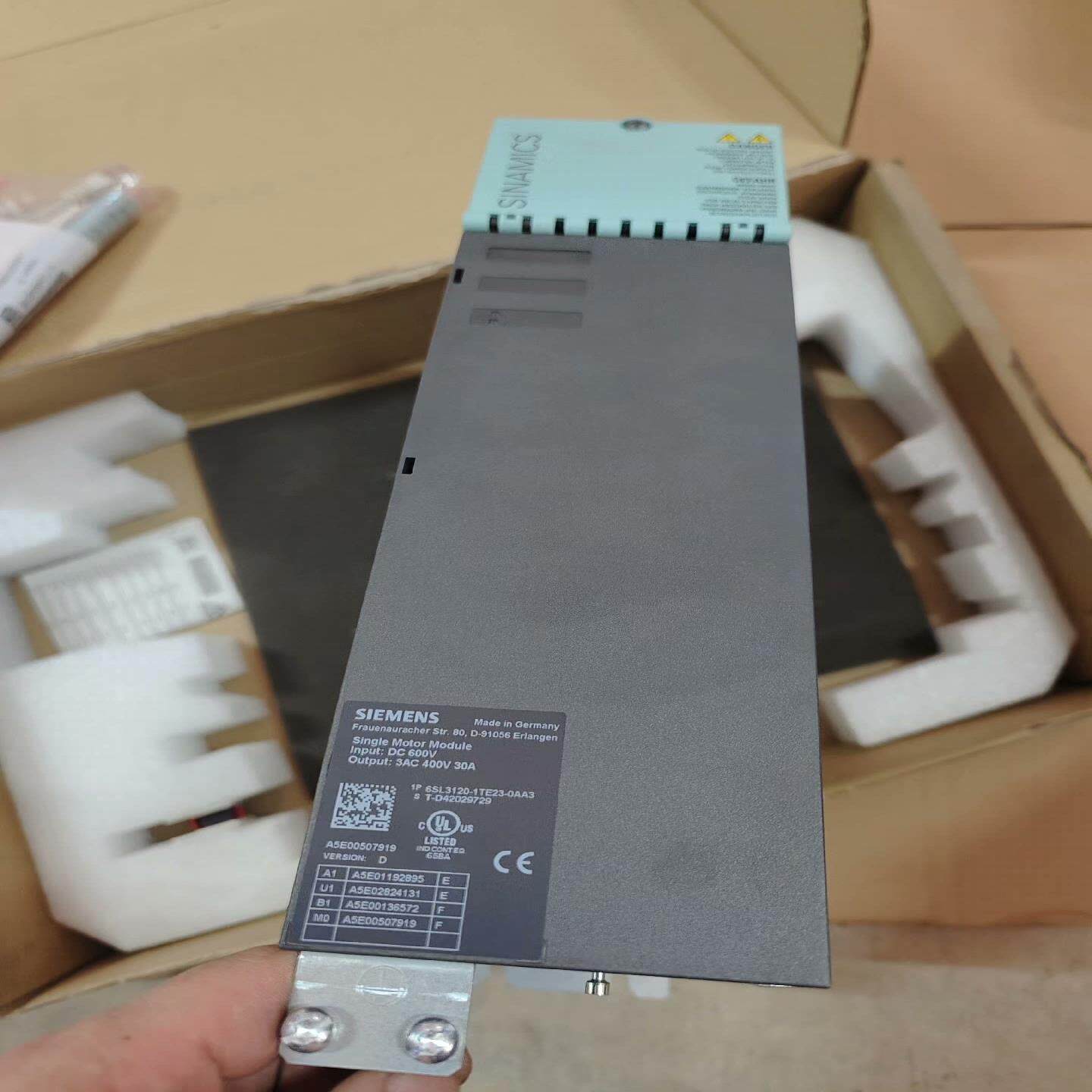 【议价】西门子S120驱动6SL3120-1TE23-0AA3全新仓