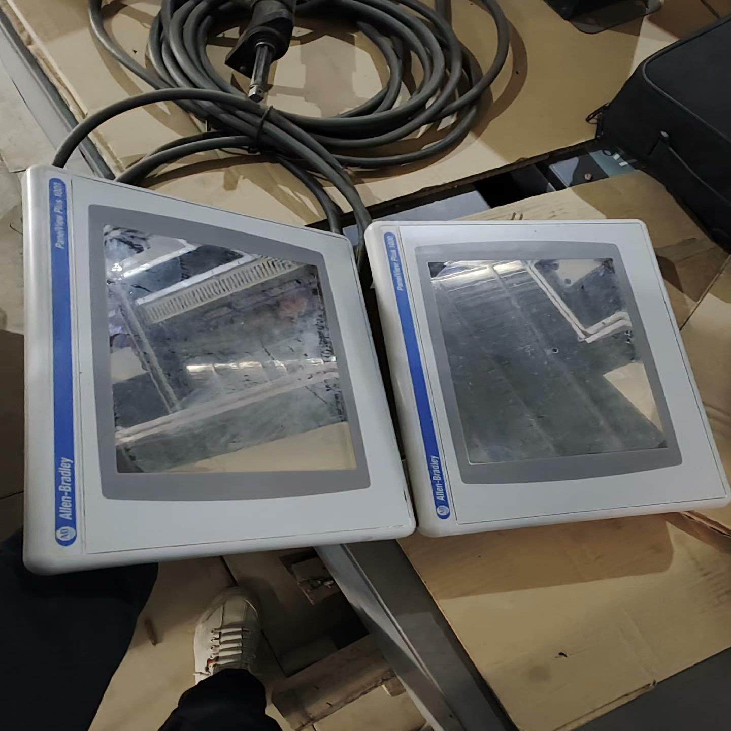 【议价】2711P-RDT10C罗克韦尔触摸屏实物图拍摄处理需要联系