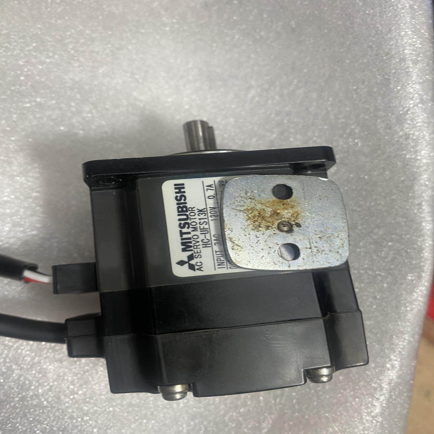 【议价】三菱 伺服电机 HC-UFS13K 原装拆机可以转轴卡有点